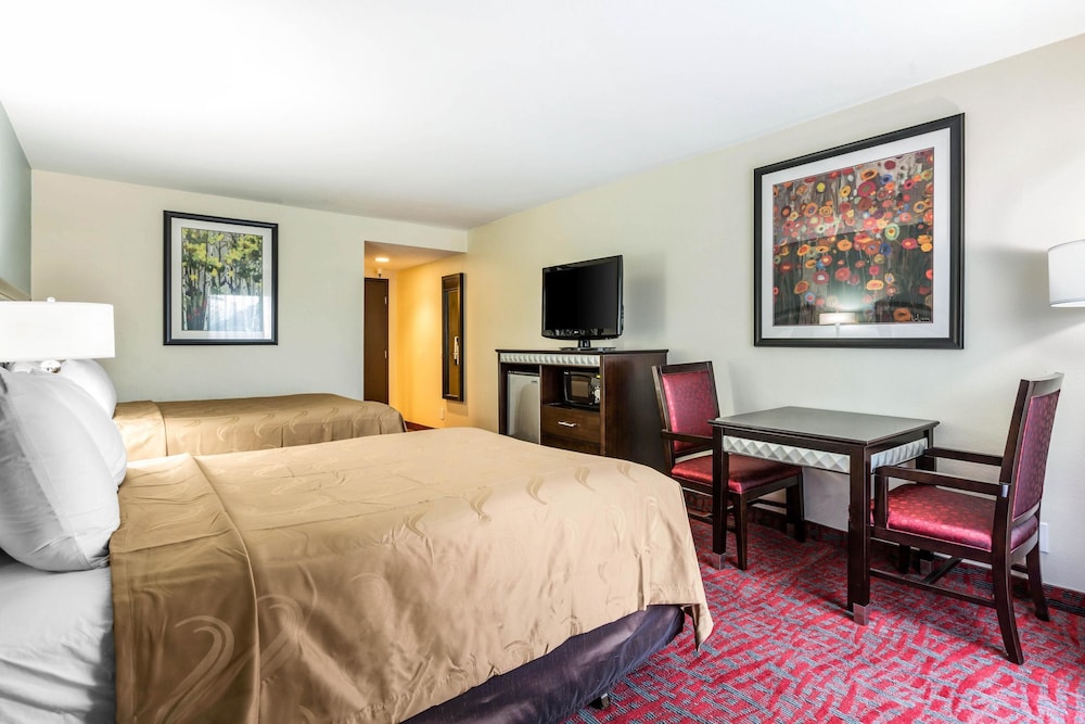 Comfort Inn & Suites Irvine Spectrum 15/49