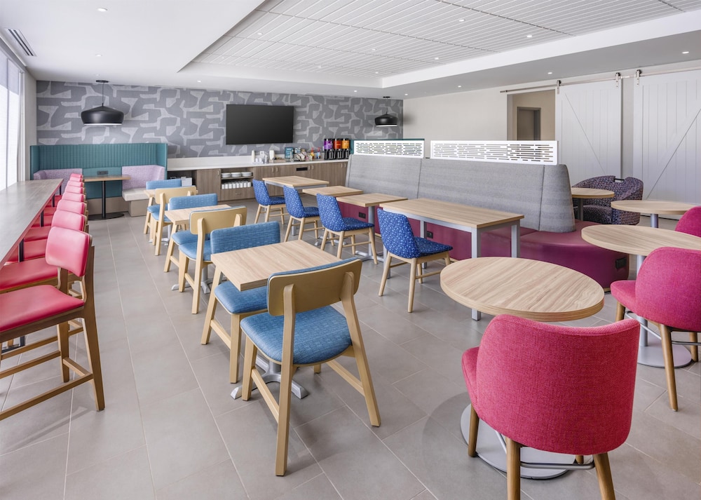 Home2 Suites by Hilton Carson City 34/46
