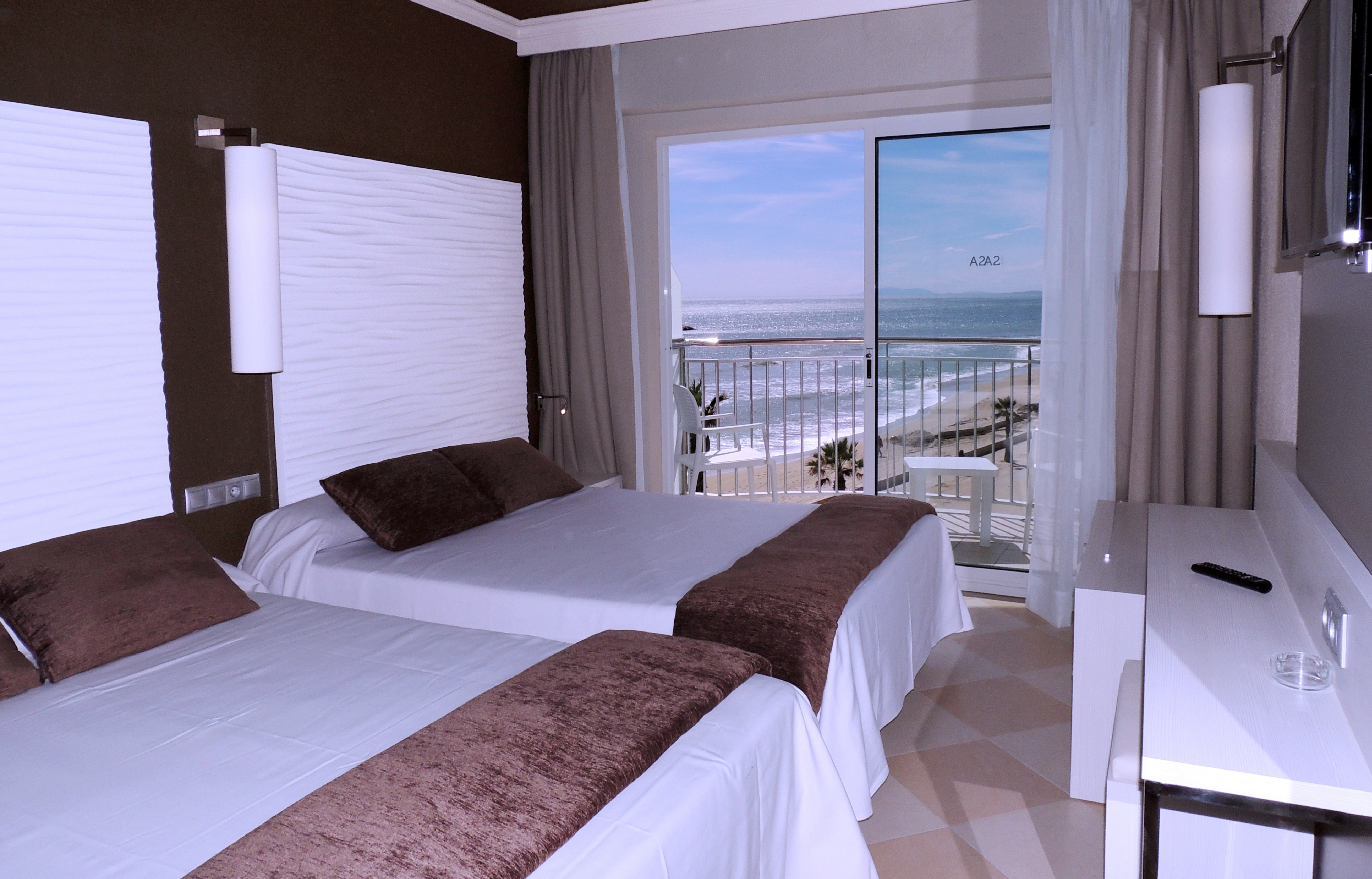 Pool view 2+2