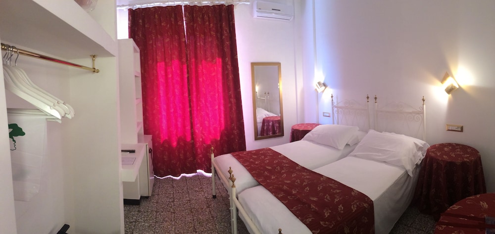 Hotel Eveline Portosole 6/60