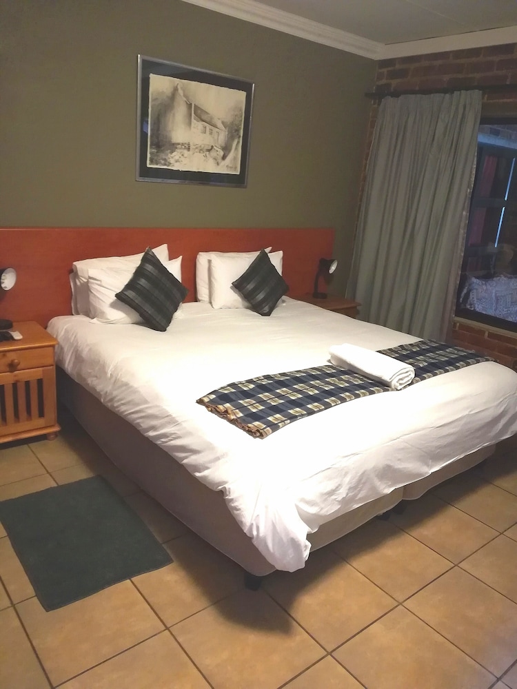 24 On Vrey Boutique Hotel 5/50