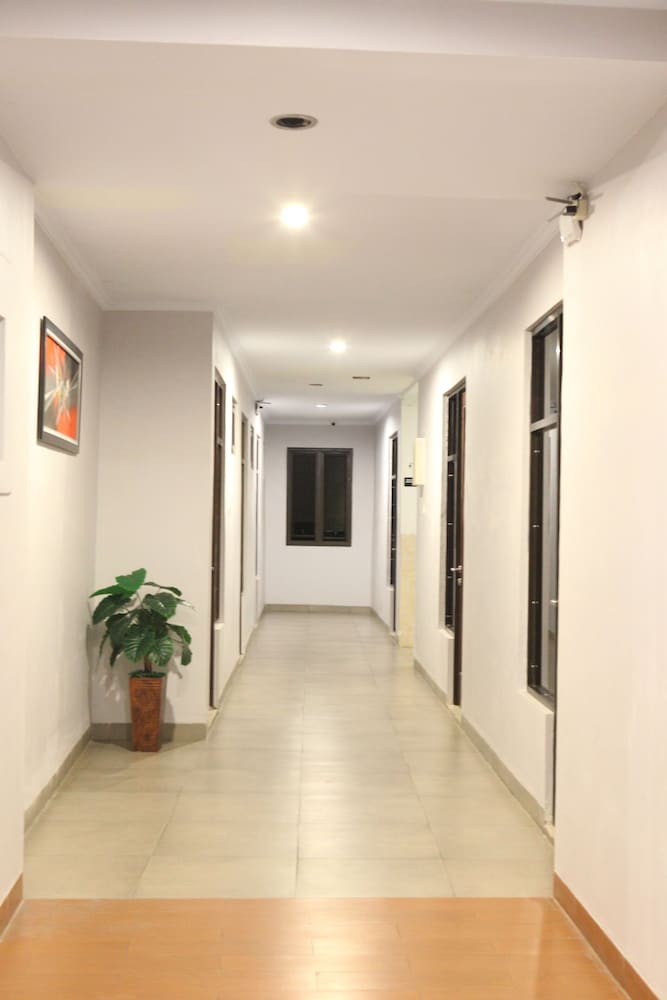 Rahayu Hotel Cirebon 48/60