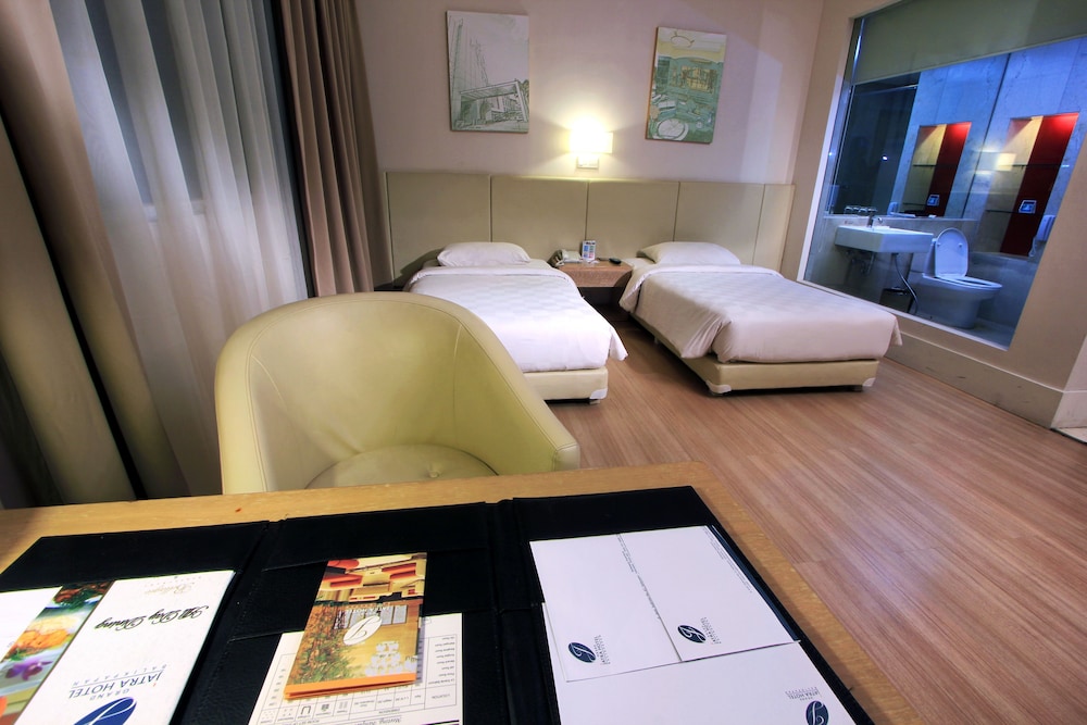 Grand Jatra Hotel 51/70
