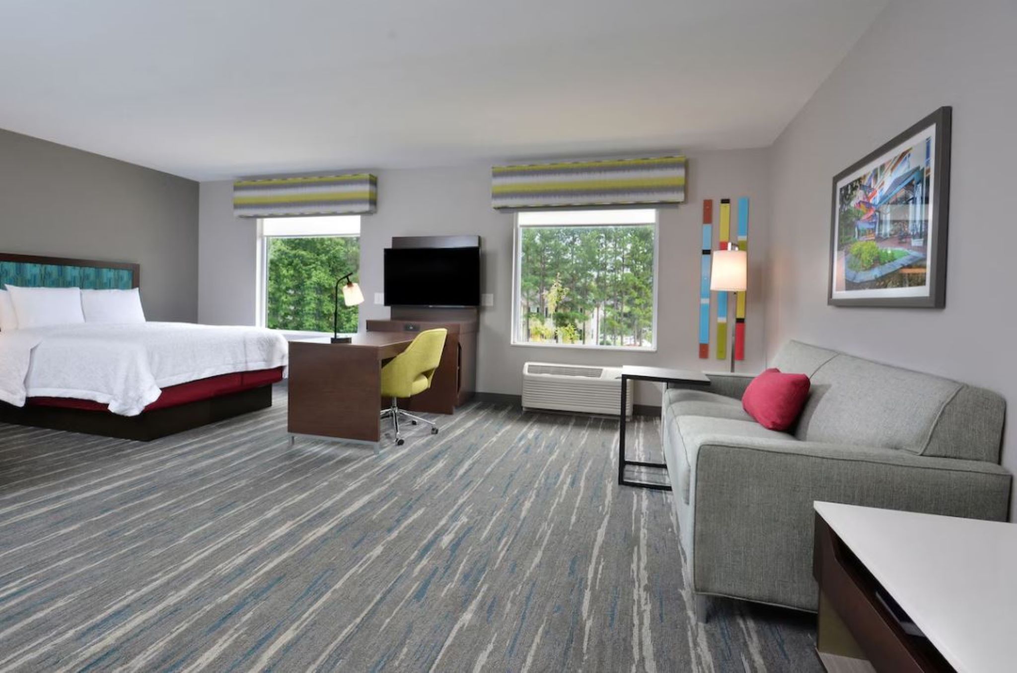 STUDIO, KING BED, SOFA, ACCESSIBLE