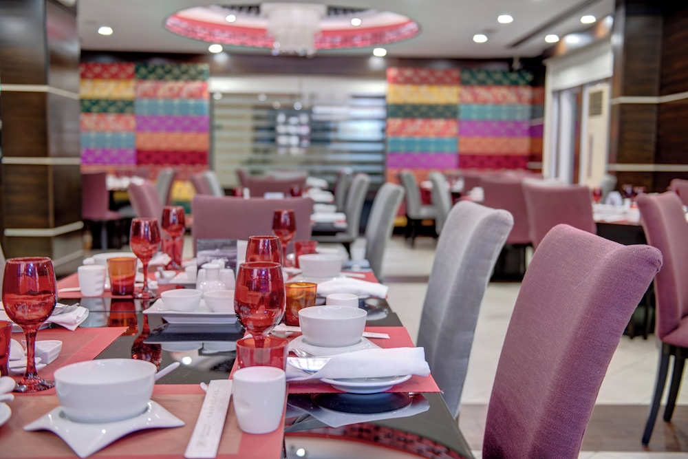 restaurant cafeteria