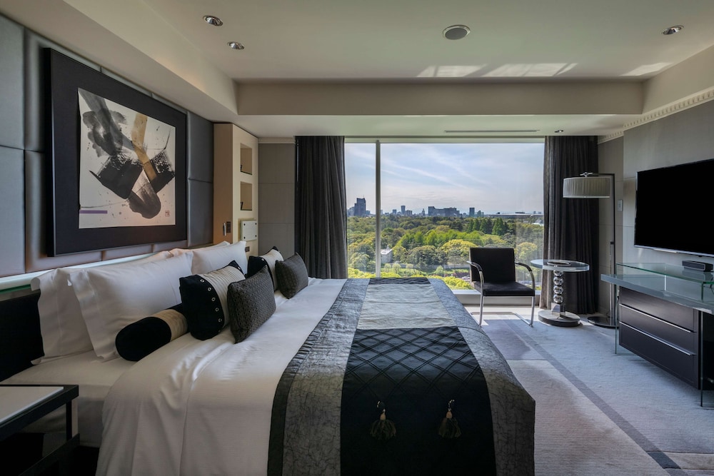 Zen, Junior Suite, Executive, House, Queen Bed, Club Lounge Access