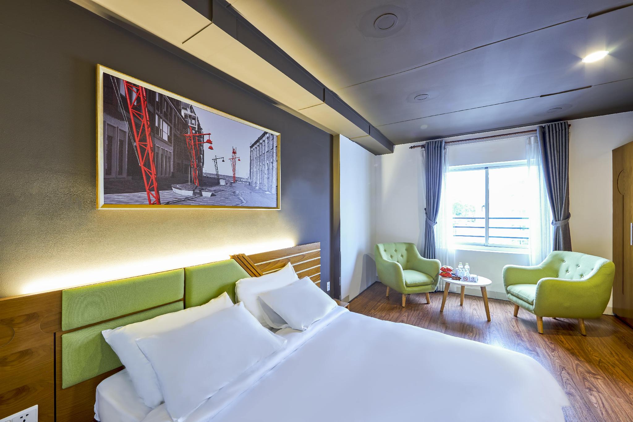 Deluxe, Twin Beds, No Window
