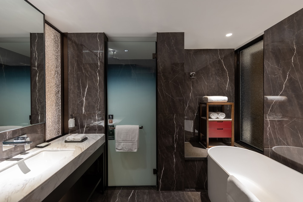 SWISSOTEL SHENYANG 48/49