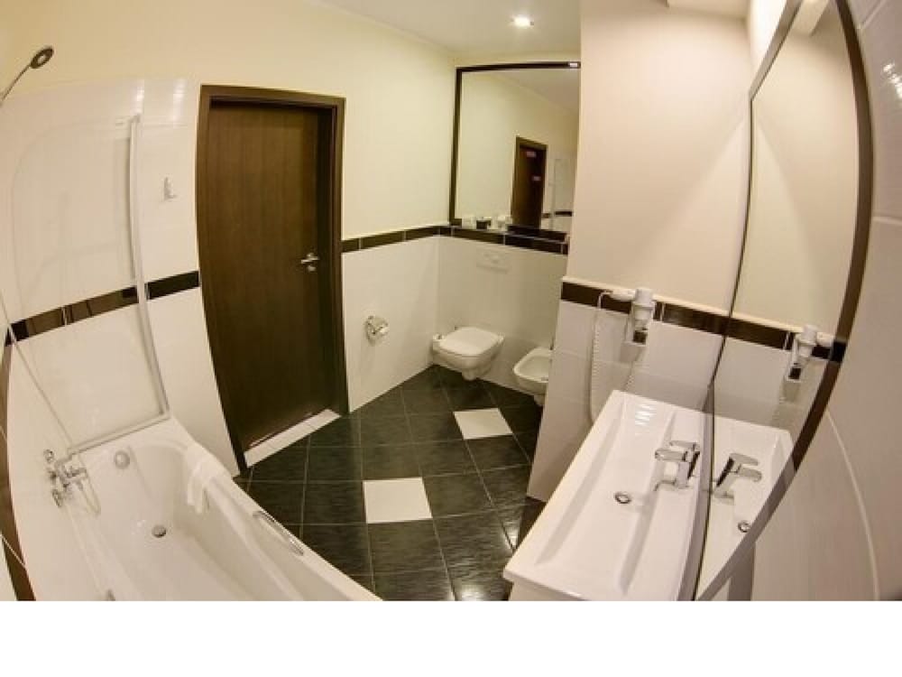 Business Faltom Hotel 13/56