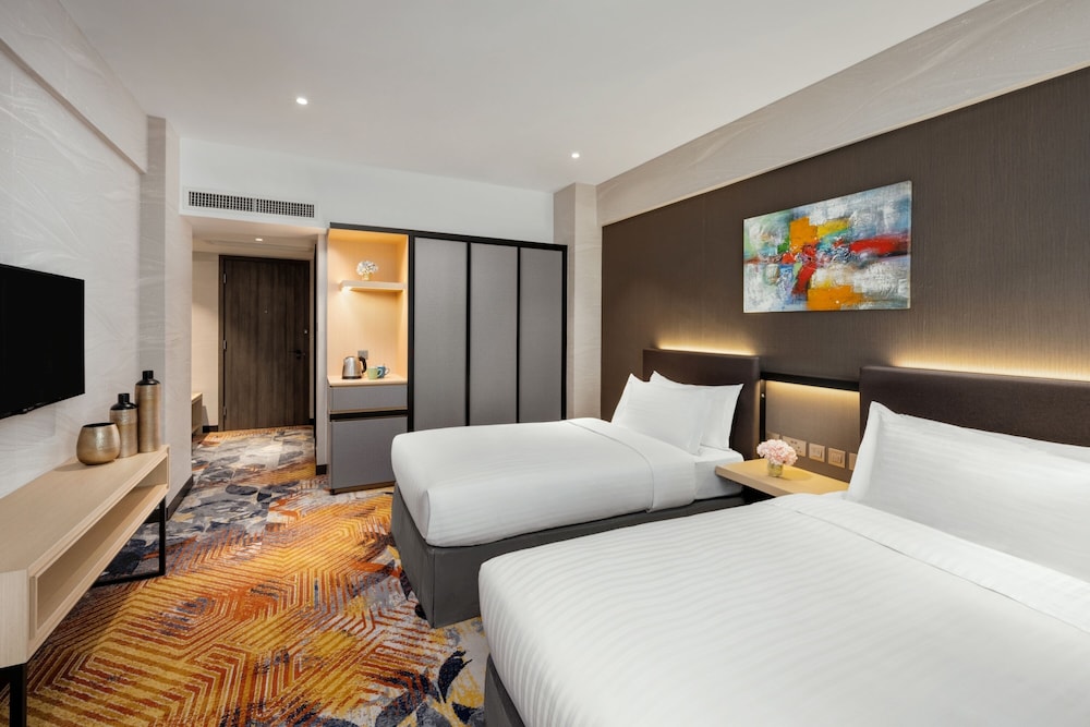 Park Hotel Hong Kong 11/57