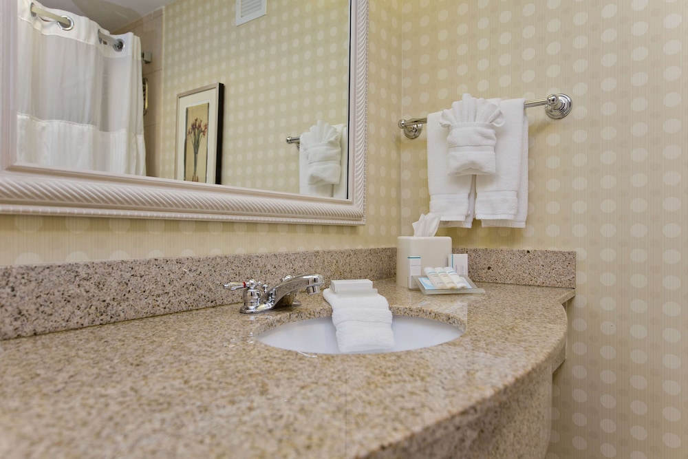 Evolution, 2 Queen Beds، Hilton Garden Inn Winchester 9/9