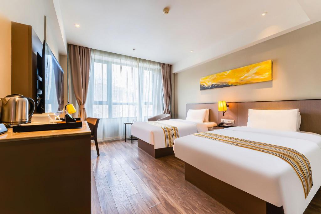 Home Inn Plus (Xi'an High Tech Zone Jinye No. 1 Zhangba No. 4 Subway Station Store) 29/58
