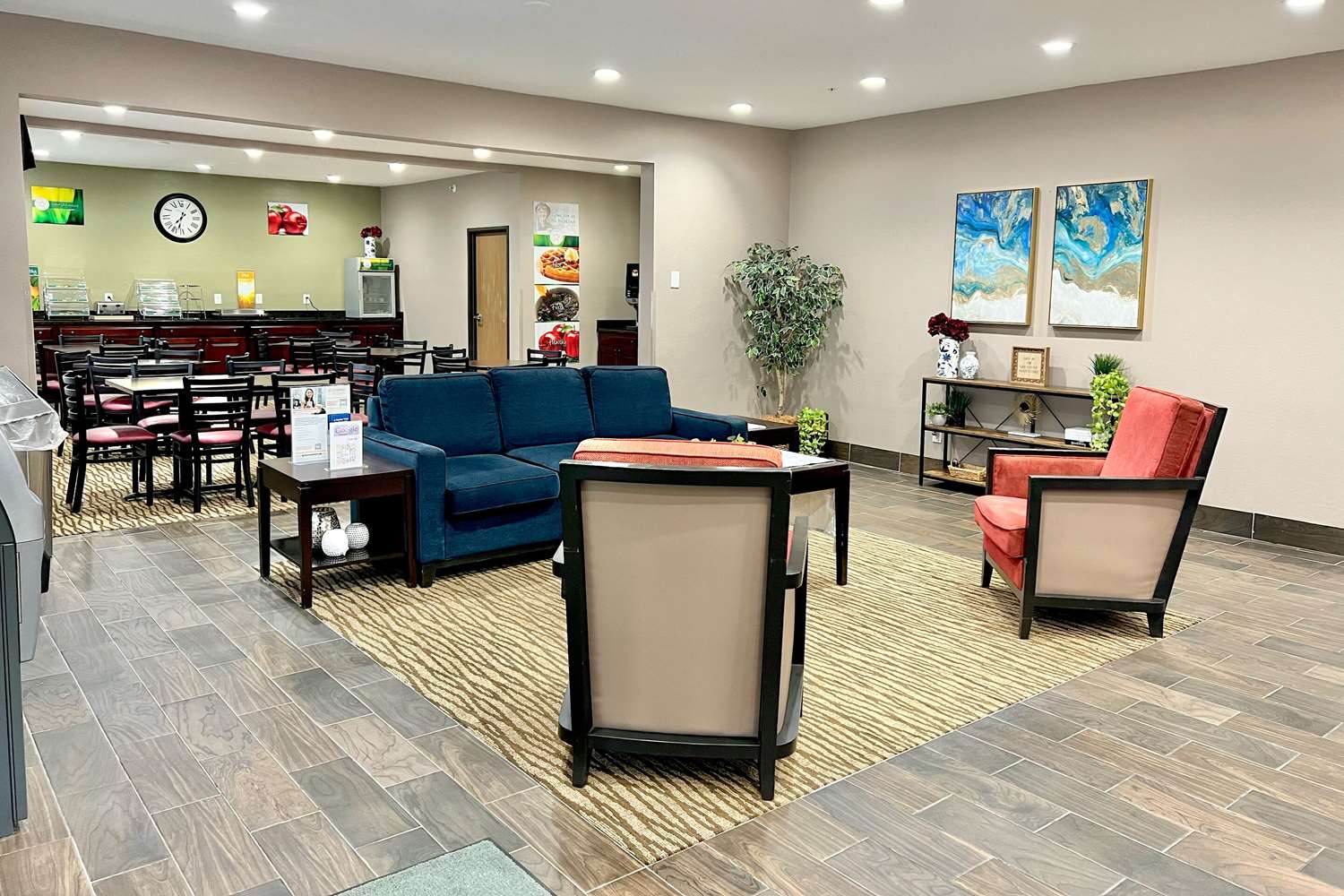 Comfort Inn & Suites Wisconsin Dells, WI 23/29