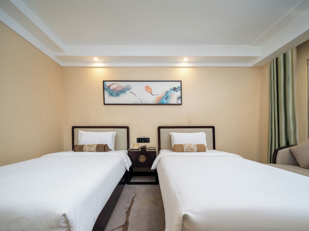Comfort Twin Bed Room