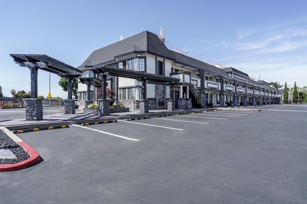 Motel6 Fremont, CA – North 39/58