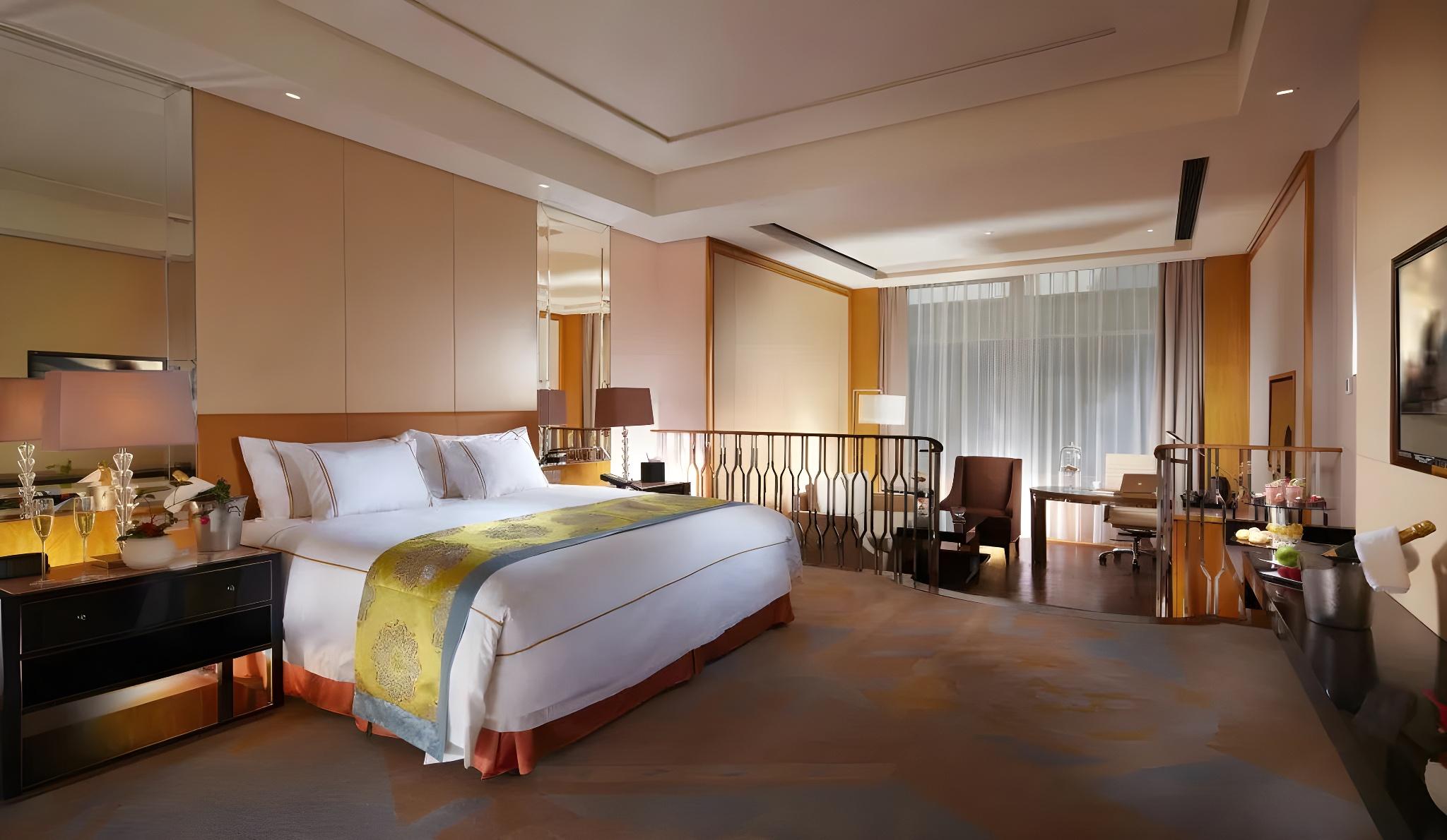 Special, Superior, King Bed