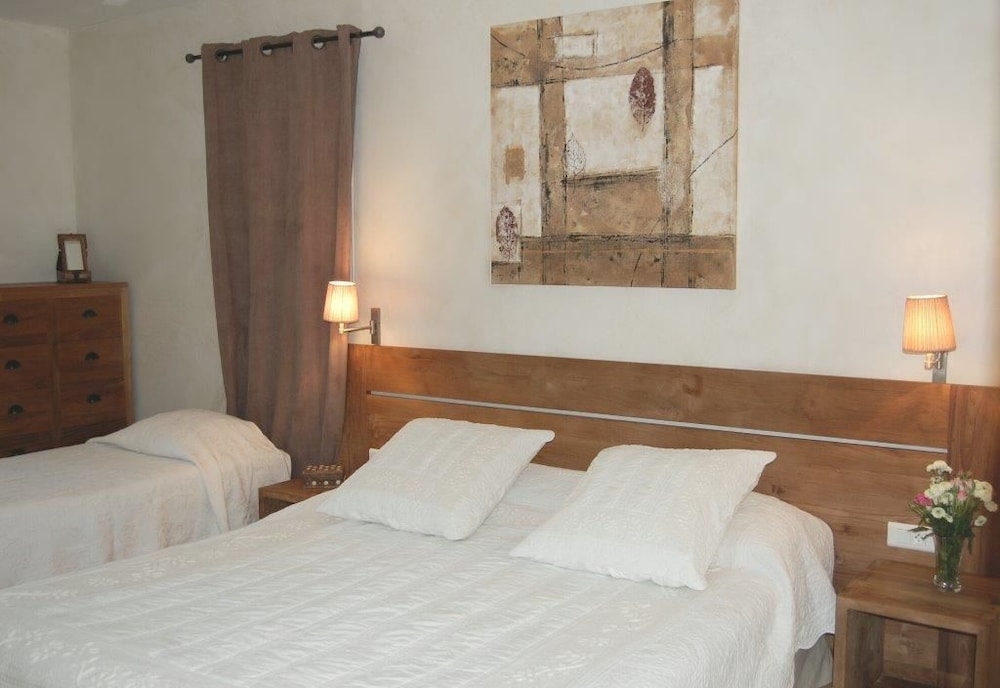 Hotel La Garbine 15/50