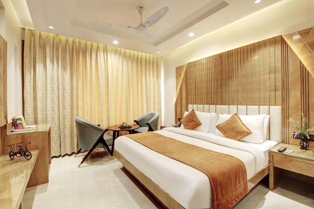 Hotel Krishna Plaza 14/43