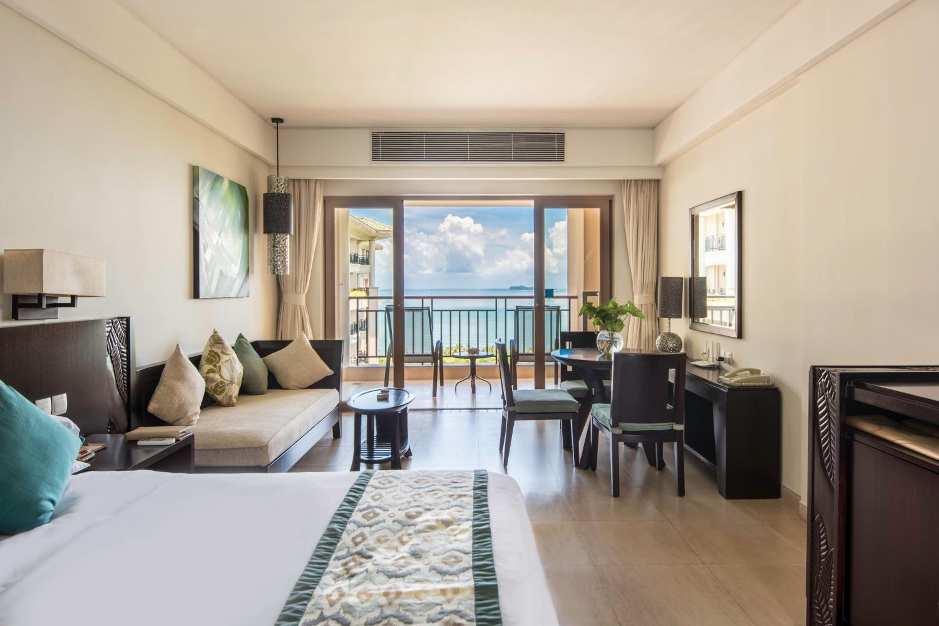 Supreme, Twin Beds, Sea View