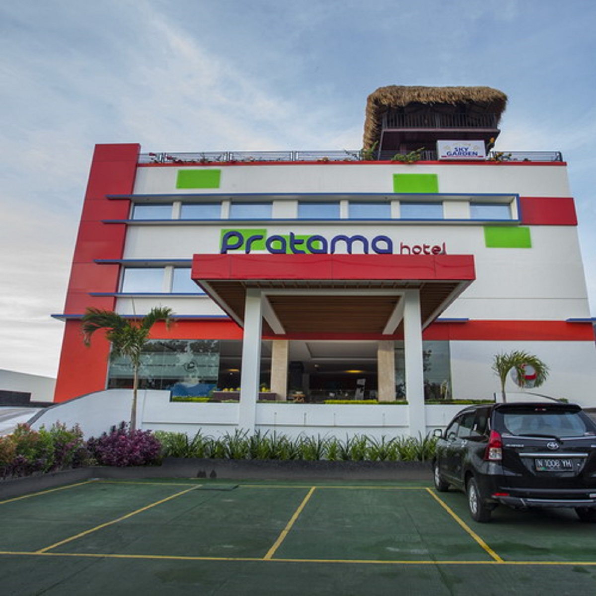 PRATAMA HOTEL AND CONVENTION 4/26