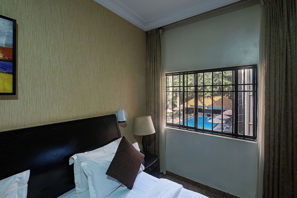 1 BEDROOM, CLASSIC, COURTYARD VIEW
