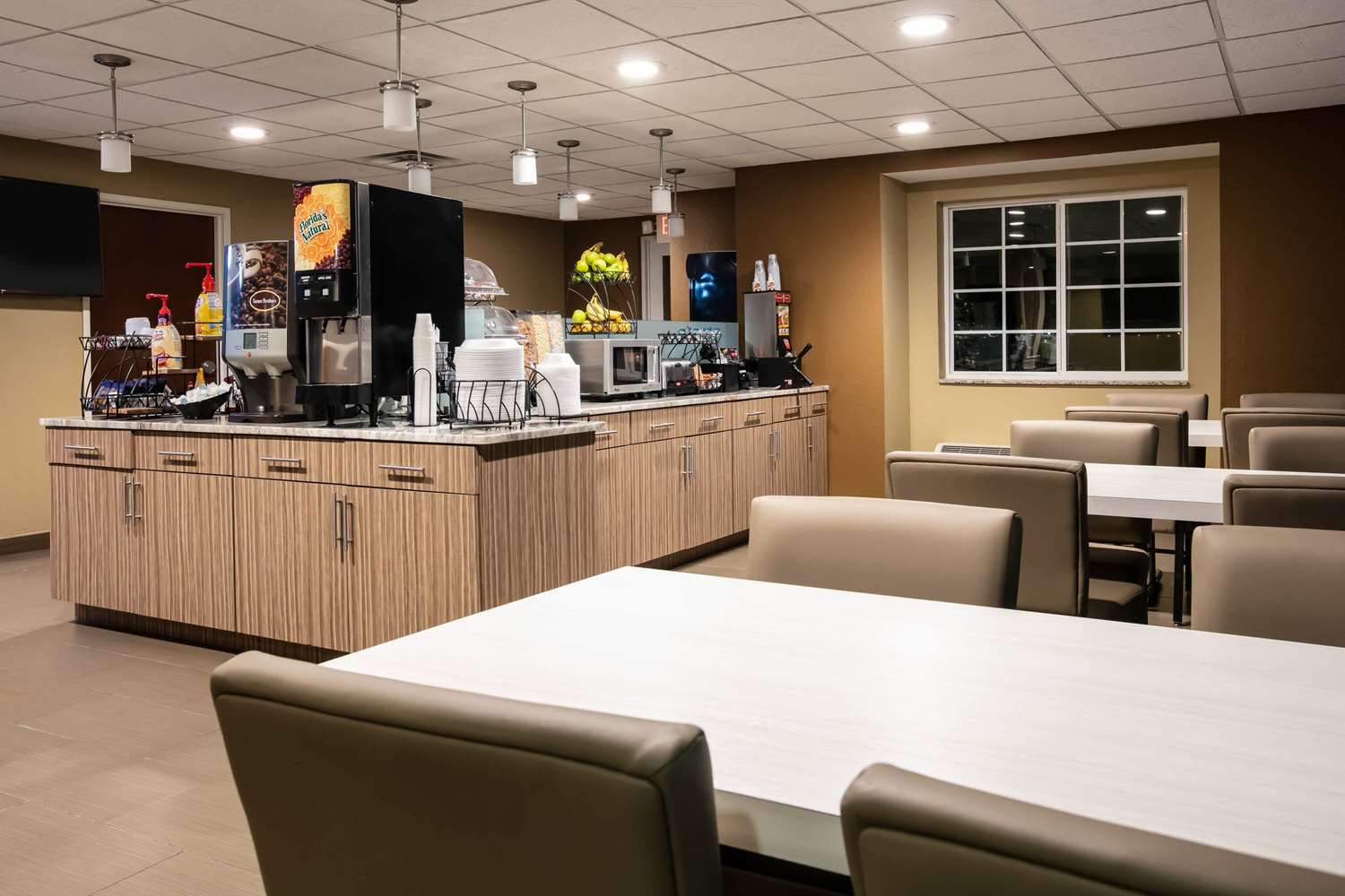 Microtel Inn And Suites By Wyndham Pecos 25/35