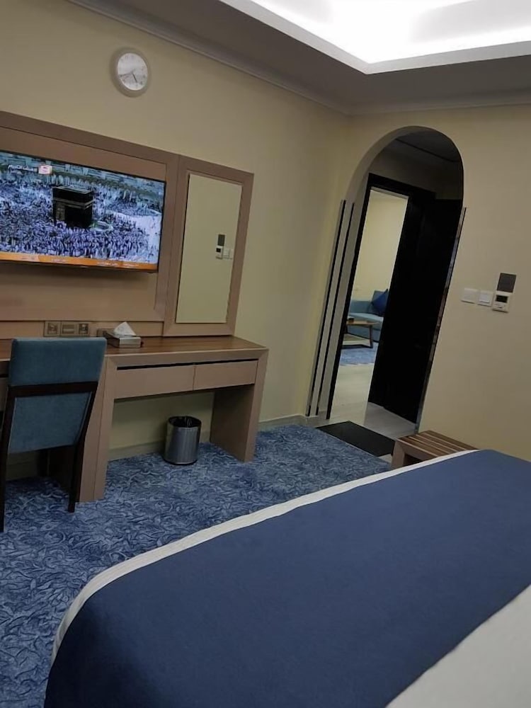 1 BEDROOM, DELUXE, APARTMENT, CITY VIEW