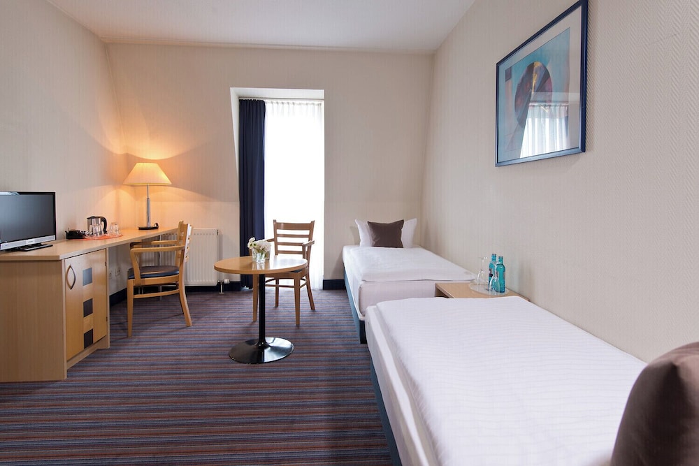 غرفة بزنس بسريرين منفصلين، ACHAT Hotel Dresden Elbufer 9/10