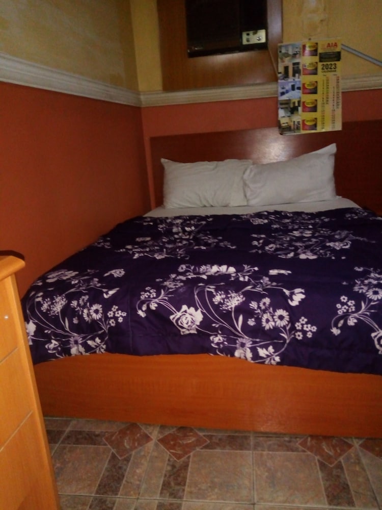 Maitama Guest House 11/26