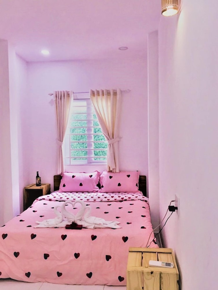 H Best Hostel Cafe Saigon 38/47