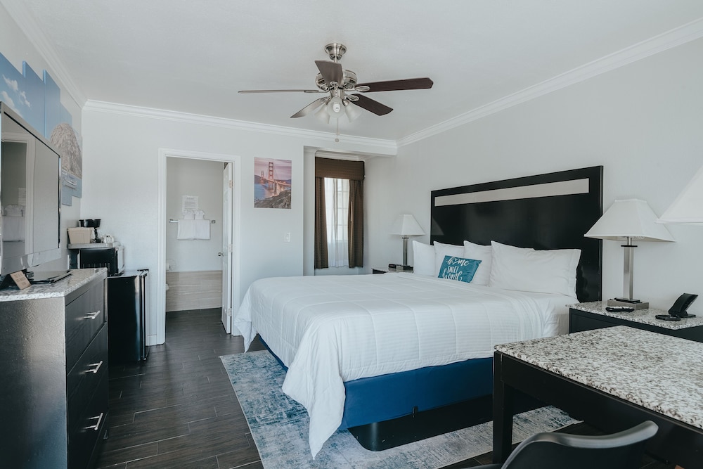 Sea Air Inn and Suites Downtown Morro Bay 13/50