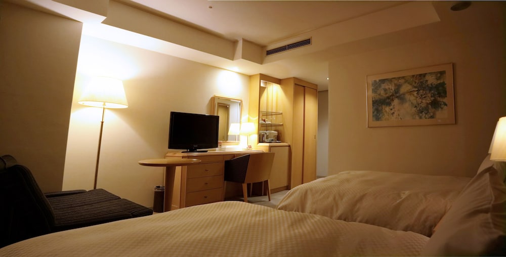 UTSUNOMIYA TOBU HOTEL GRANDE 23/60