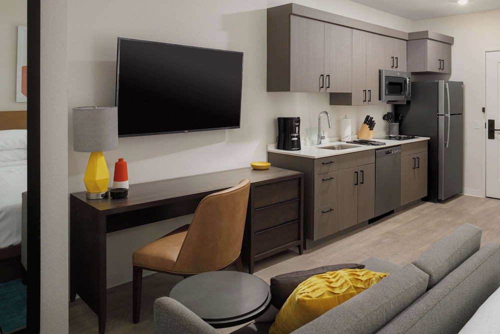 WaterWalk Extended Stay by Wyndham Jacksonville Deerwood Pk 36/56