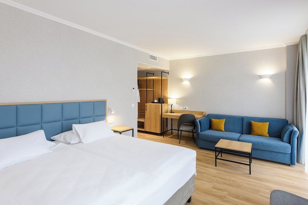 غرفة عائلية بسريرين مزدوجين مع أريكة، Eurostars Uhotel Ex Uhotel 3/8