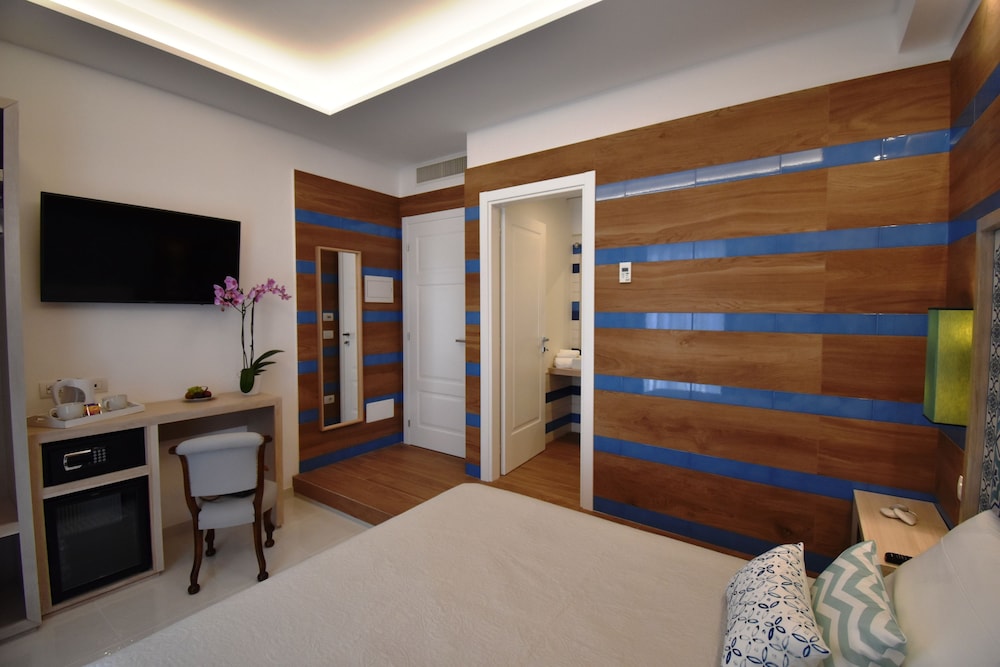 Melody Sorrento Suites 26/44