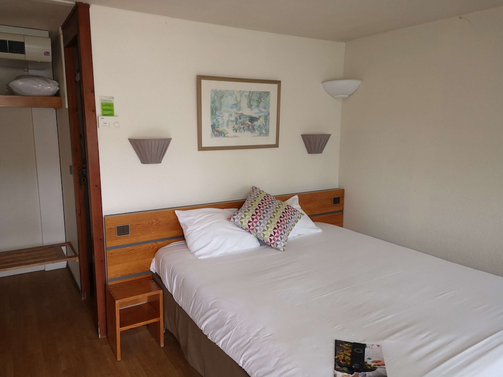 Hotel Campanile Angers Ouest Beaucouze 20/44