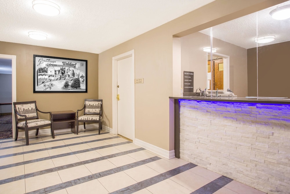 Super 8 by Wyndham Waldorf 5/15