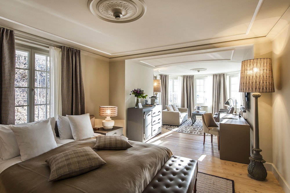 Le Grand Bellevue 38/83