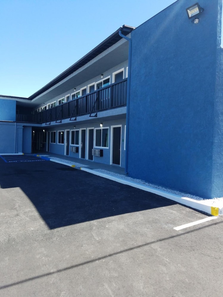 Motel6 Ridgecrest, CA -China Lake 46/51
