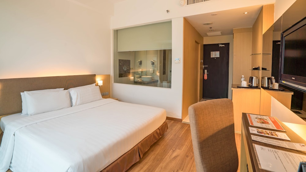 Superior, King Bed, The Klagan Regency 5/6