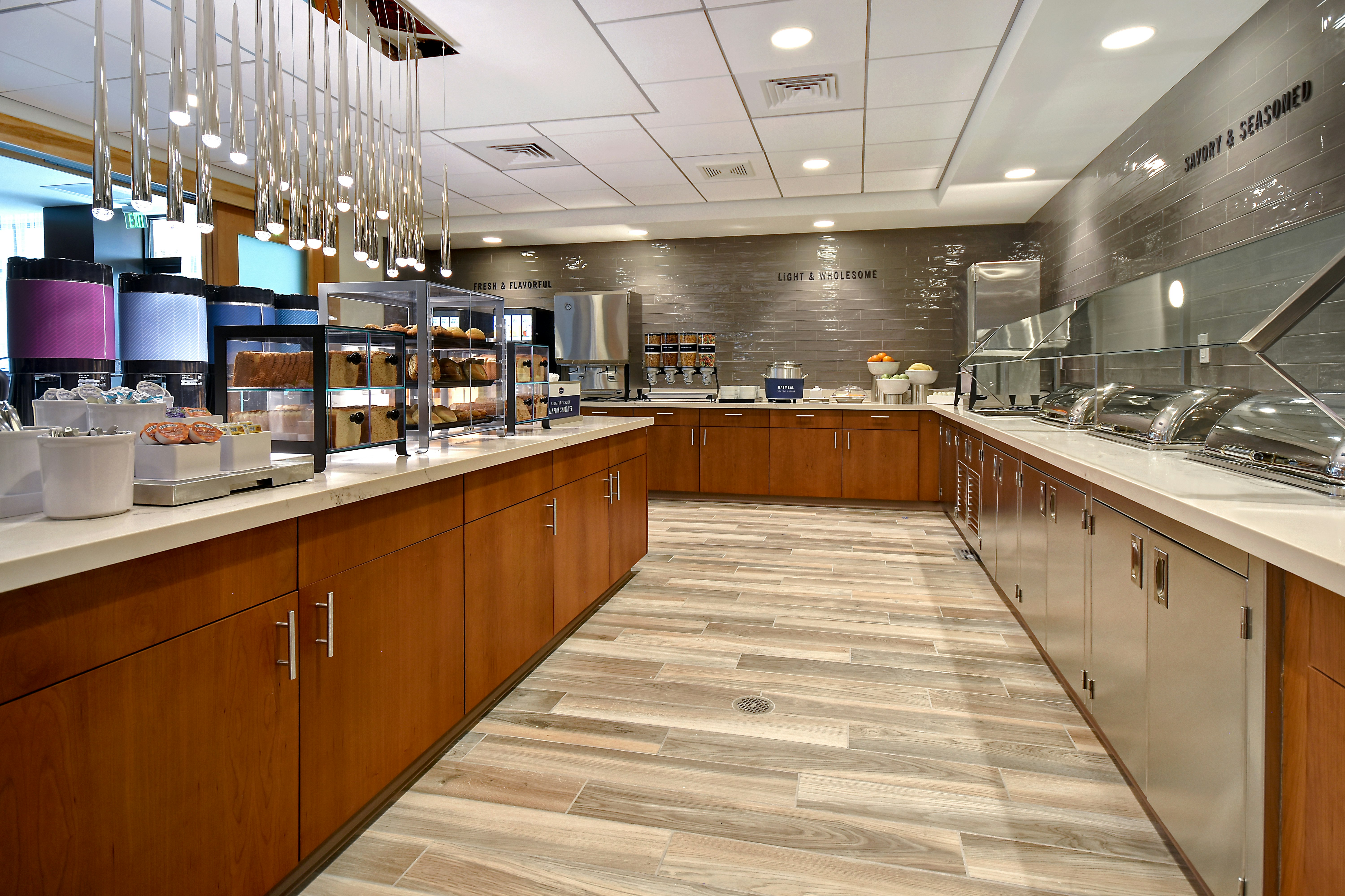 Hampton Inn and Suites Las Vegas Convention Center 33/47