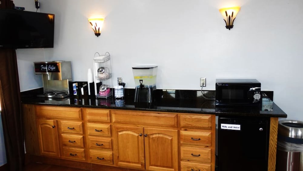 Savannah Inn 44/60