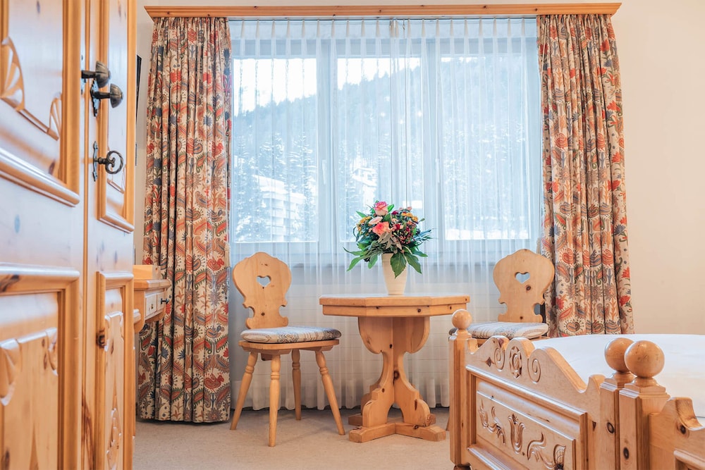 Hotel Corvatsch 27/36