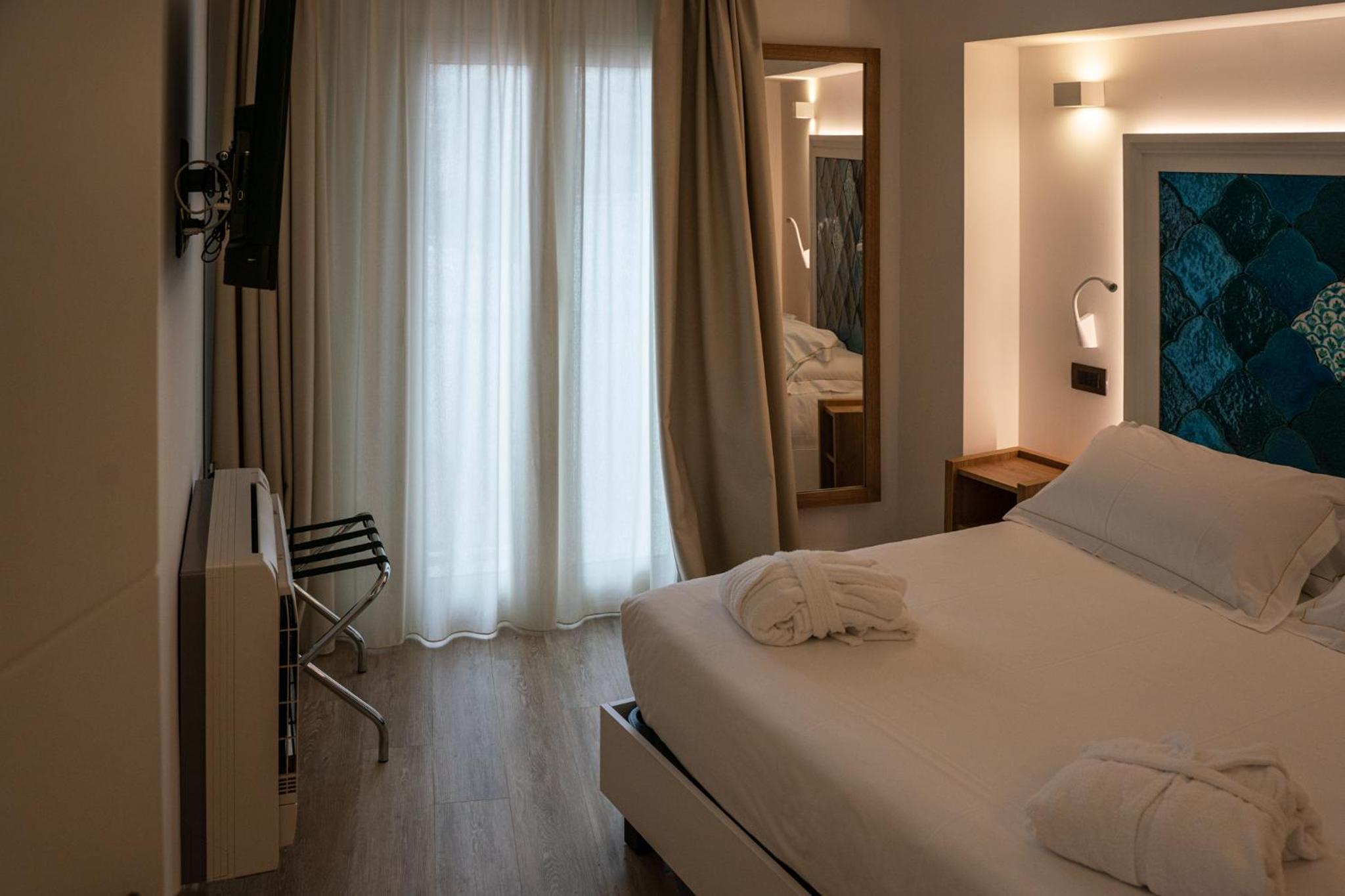 غرفة قياسية بسرير كينج، Splendid Hotel Taormina 2/10