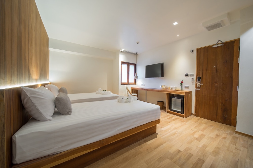 SUPERIOR, TWIN BEDS