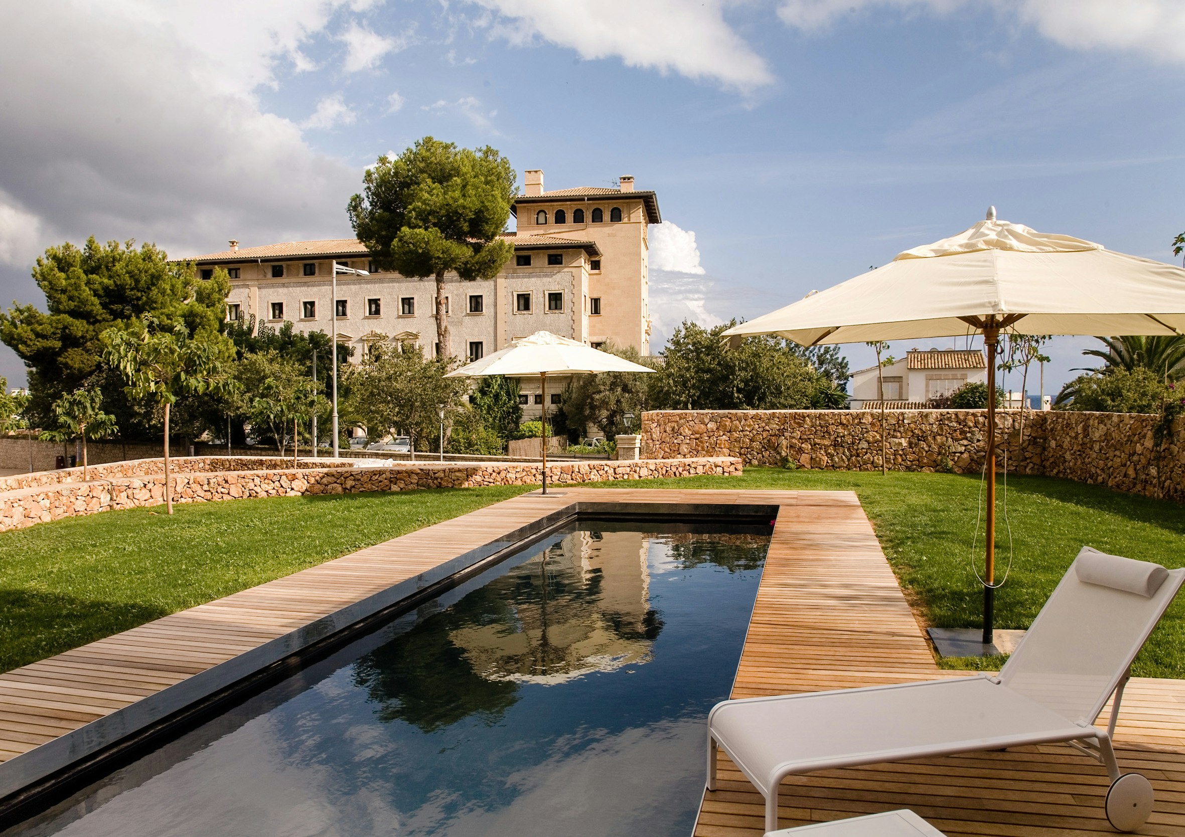 Hotel Hospes Maricel Spa 54/55
