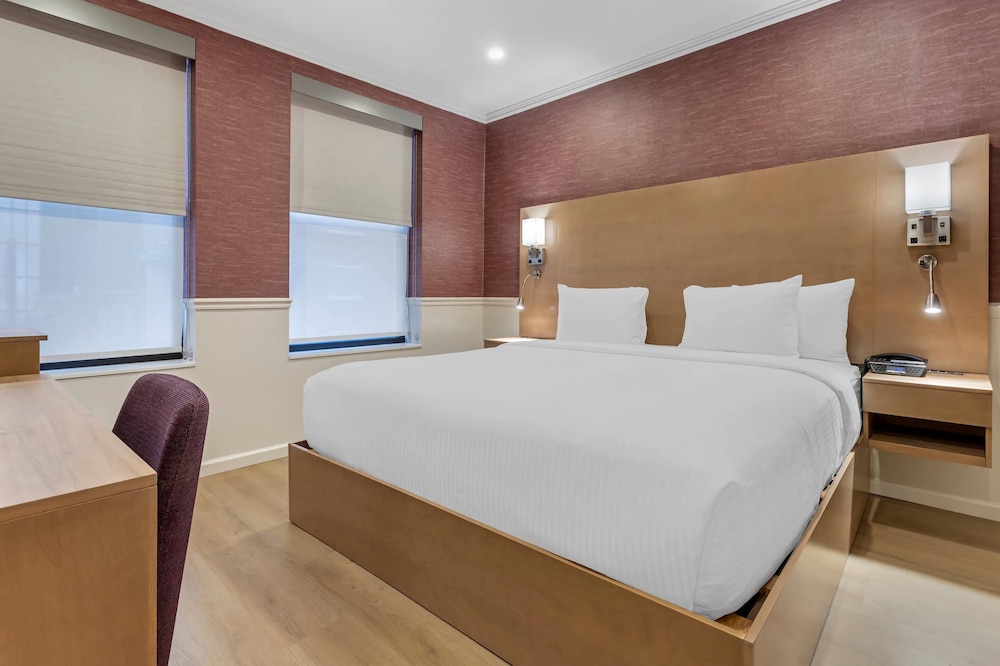 Mayfair Hotel Ascend Hotel Collection 20/50