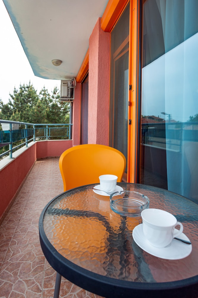 Family Hotel Jemelly 43/50