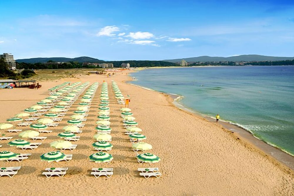Hotel Forest Beach 38/40