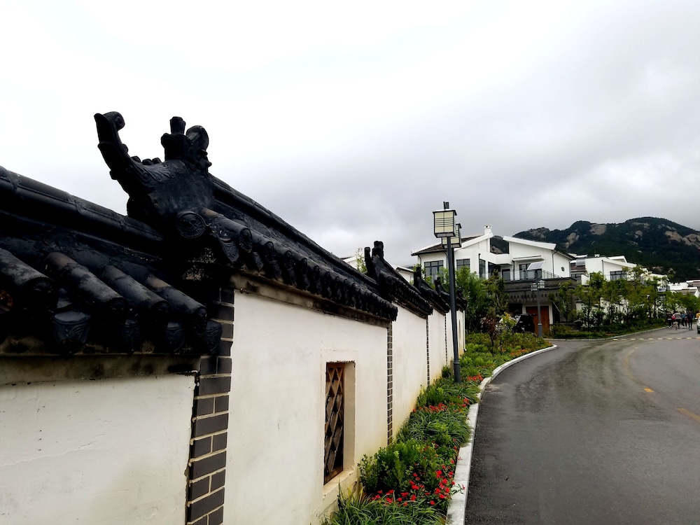 The Brigh Eco Hotel Yantai 53/56